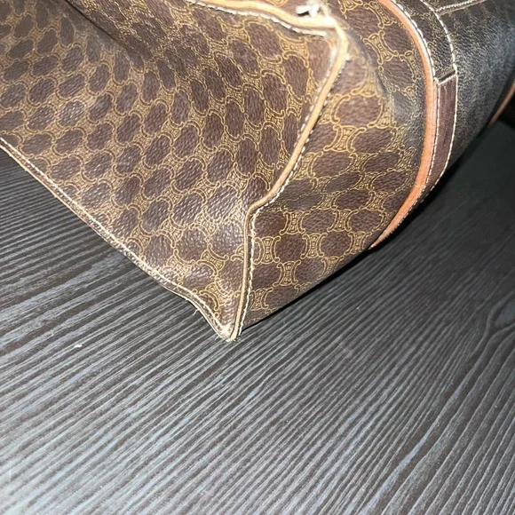 Celine Brown shoulder bag with Classic Design - Picture 14 of 17